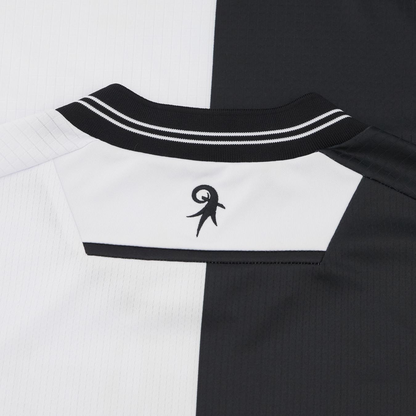 FC Basel voetbalshirts 2025-2026 ode aan stad Baslertab