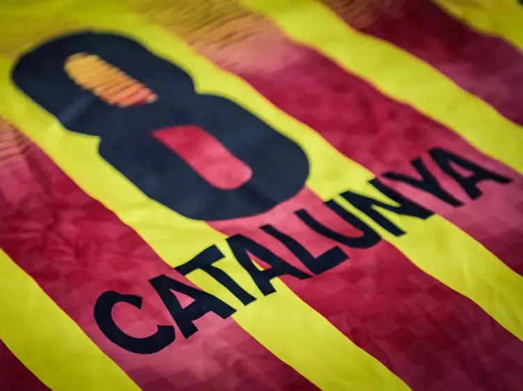 Dit zijn de Catalonië voetbalshirts 2023-2026