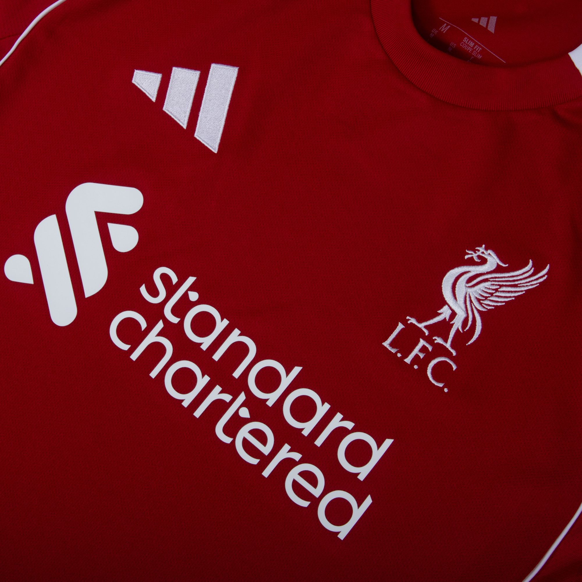 Dit is het Liverpool FC thuisshirt 2025-2026 van adidas!