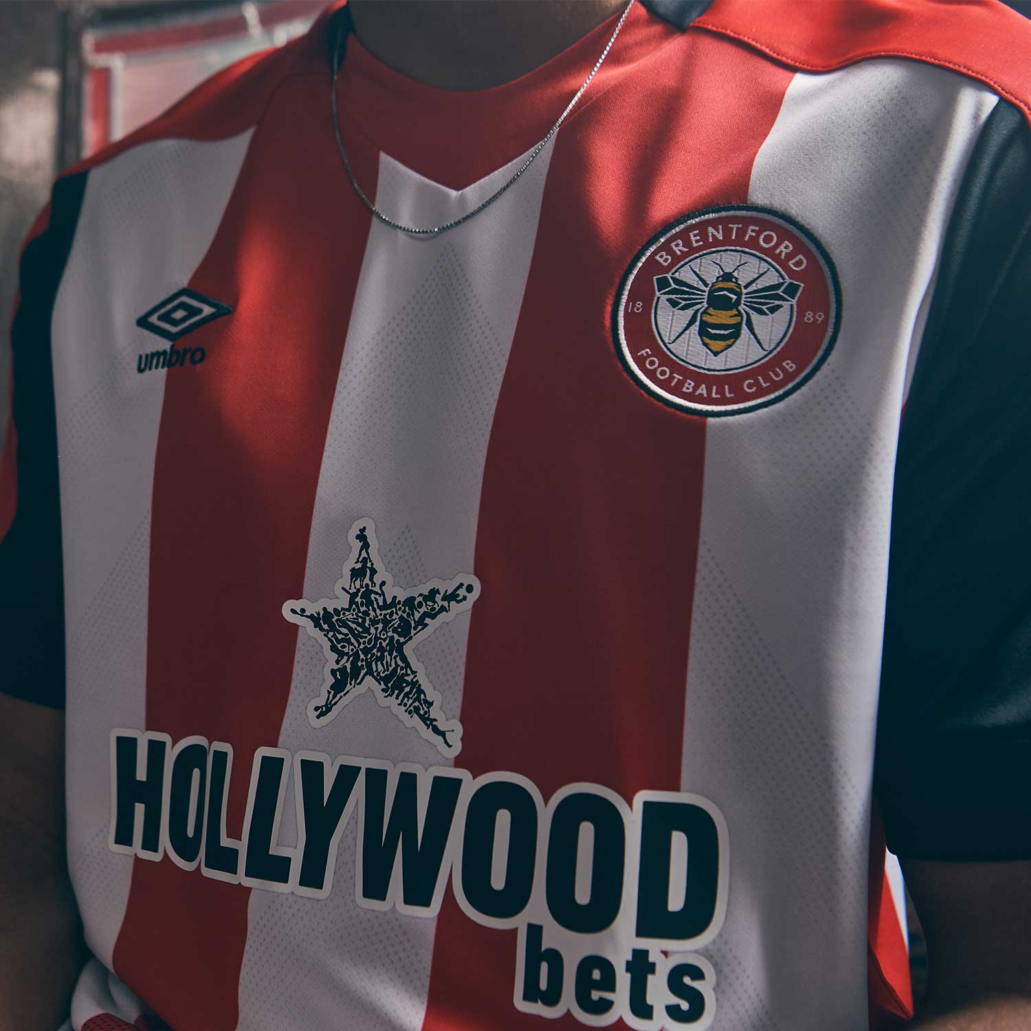 Dit zijn de Brentford FC voetbalshirts 2024-2025