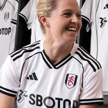 Fulham voetbalshirts 2025-2026 ode aan stadion, retro shirt en elegantie!