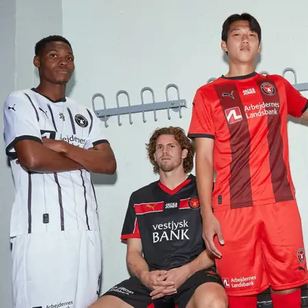 Dit zijn de FC Midtjylland voetbalshirts 2024-2025