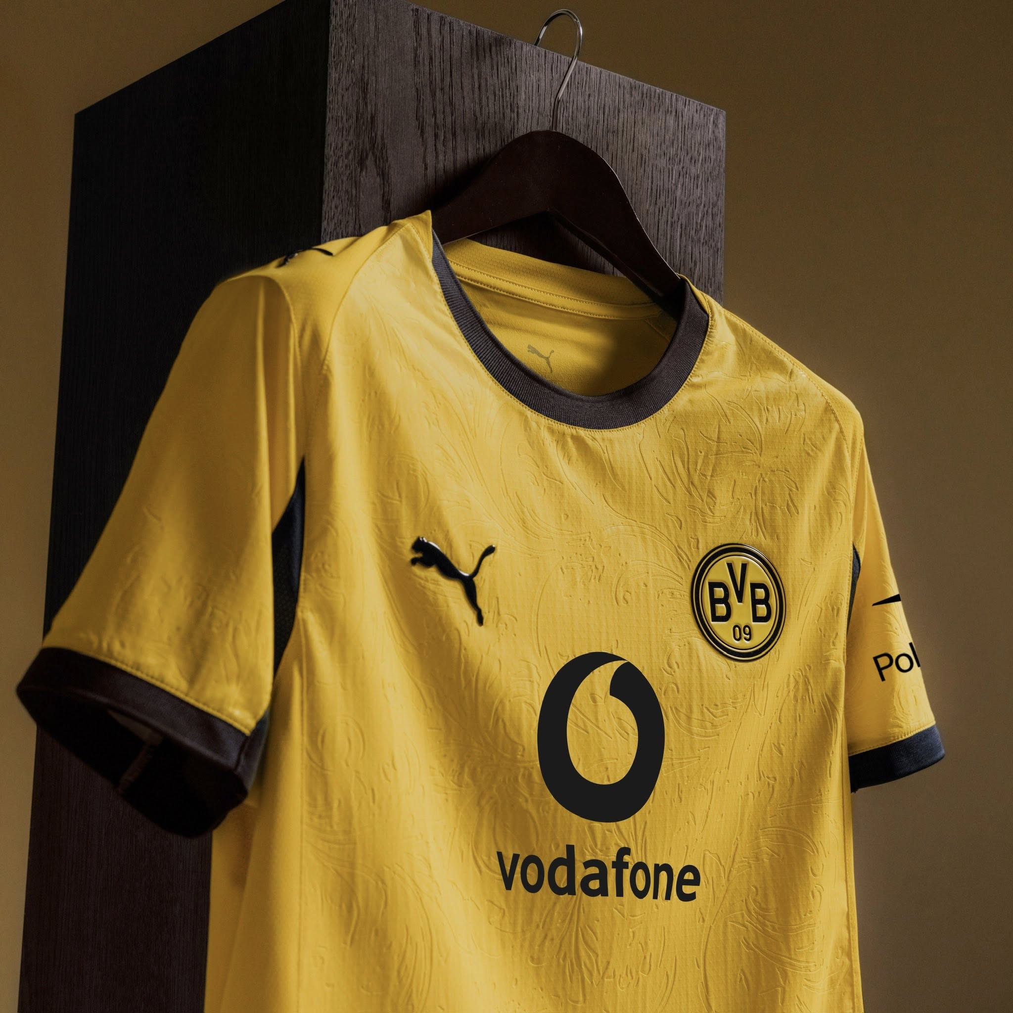 Borussia Dortmund cup voetbalshirt 2025-2026 geïnspireerd door shirt jaren '60
