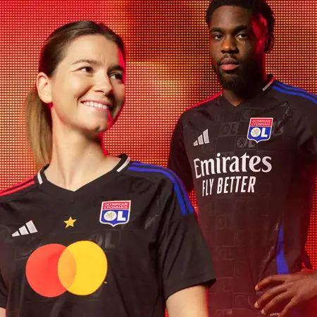 Olympique Lyon uitshirt 2024-2025 bevat ton sur ton print van clublogo!