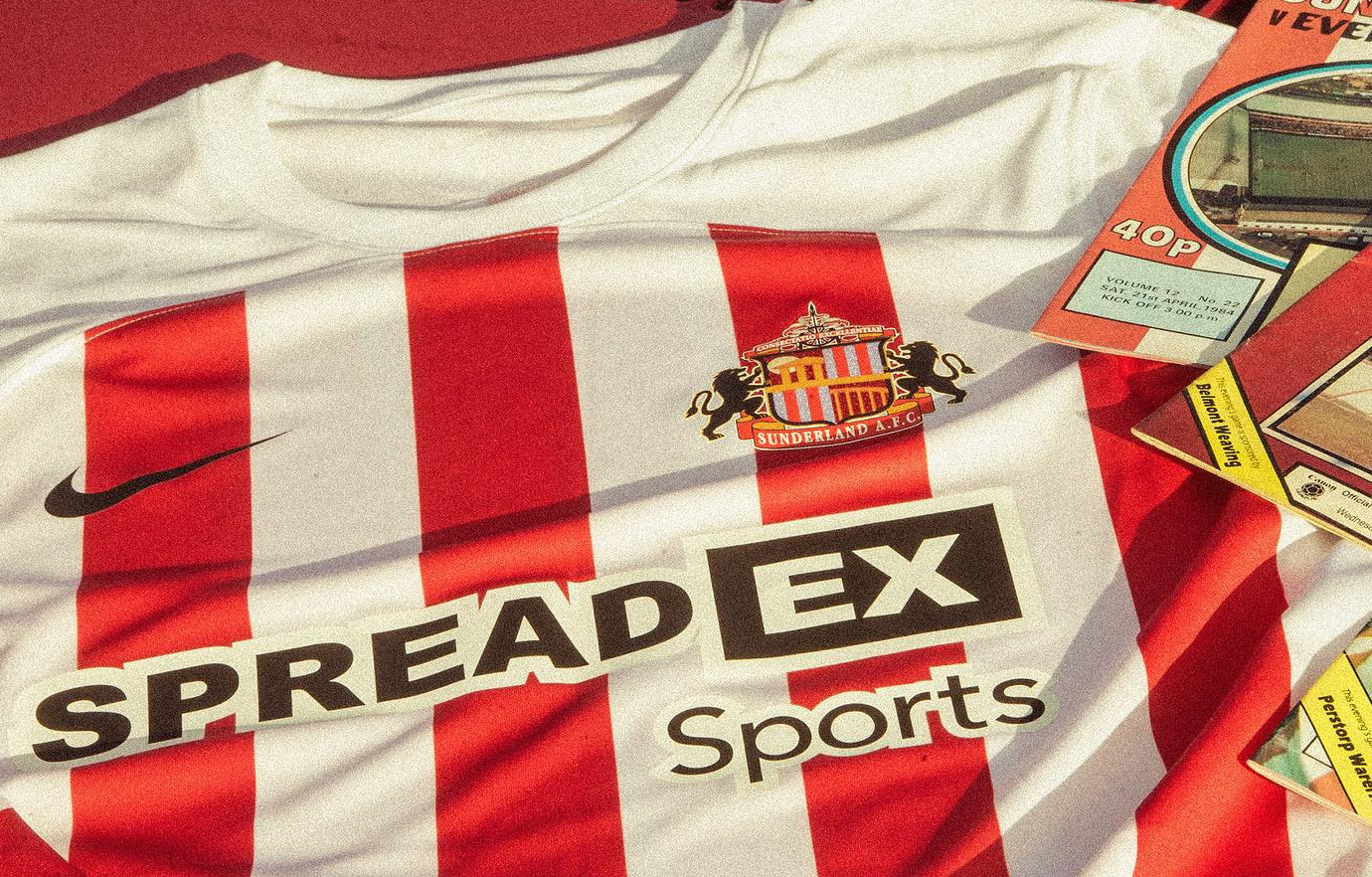 Sunderland voetbalshirts 2023-2024