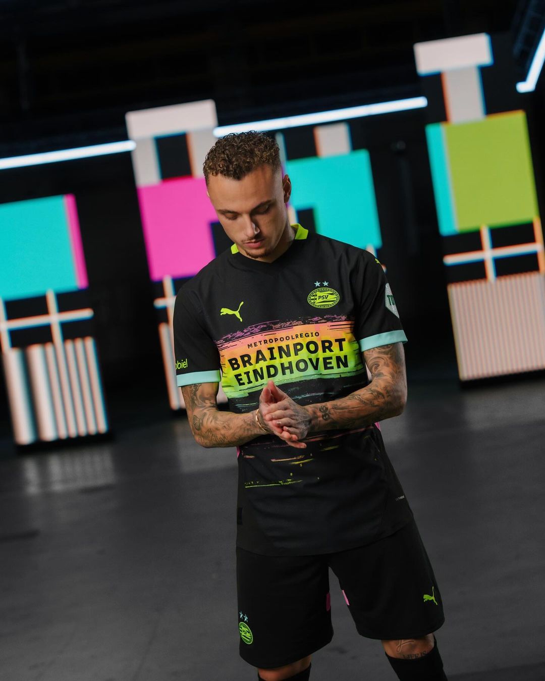 PSV uitshirt 2024-2025 geïnspireerd door testbeeld