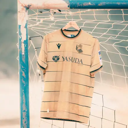 Real Sociedad voetbalshirts 2024-2025 tribuut aan retro shirts en stadion