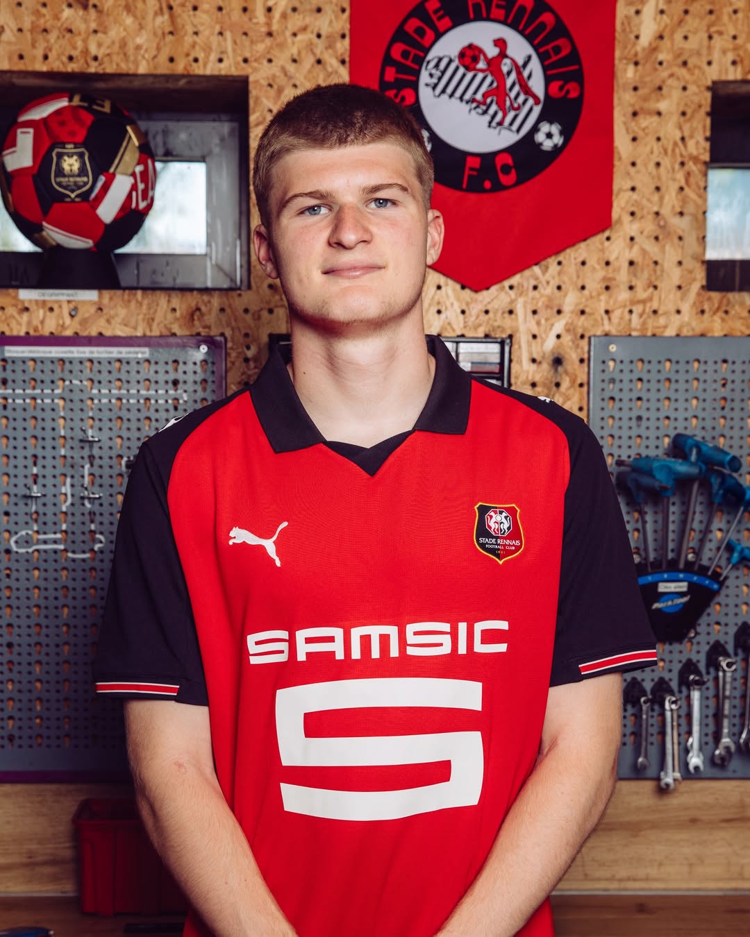 Stade Rennes voetbalshirts 2025-2026 ode aan clublegende, Bretagne en de markt