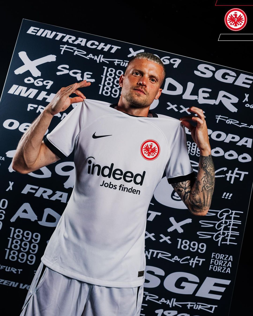 Eintracht Frankfurt voetbalshirts 2023-2024