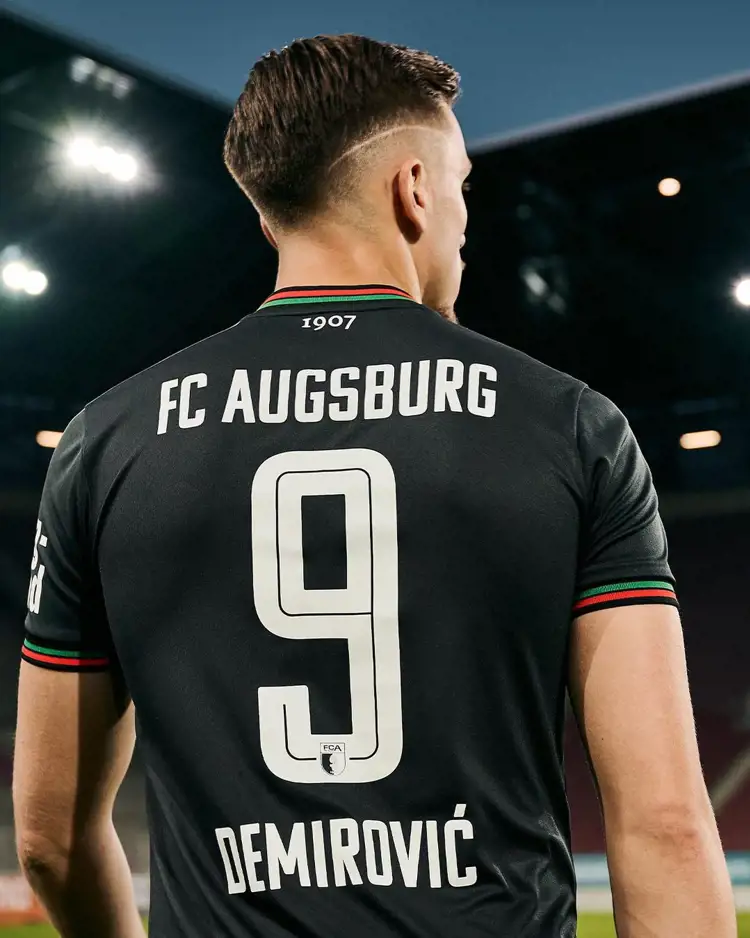 FC Augsburg voetbalshirts 2023-2024