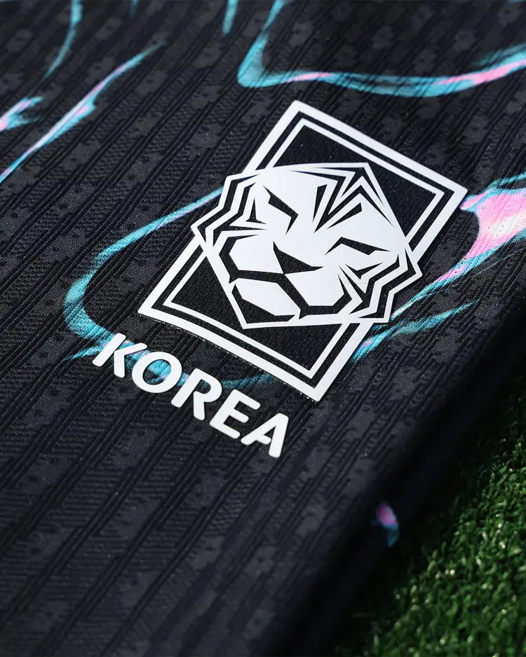 Zuid Korea voetbalshirts 2024-2025 zijn artistieke parels!
