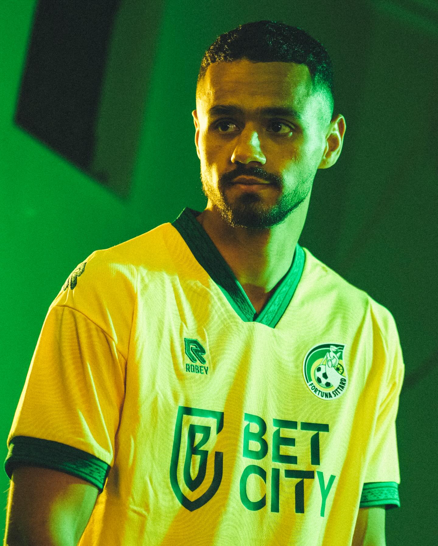 Dit zijn de Fortuna Sittard voetbalshirts 2024-2025