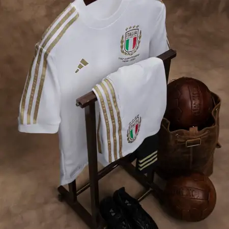 Italië voetbalshirt 125 jarig bestaan voetbalbond