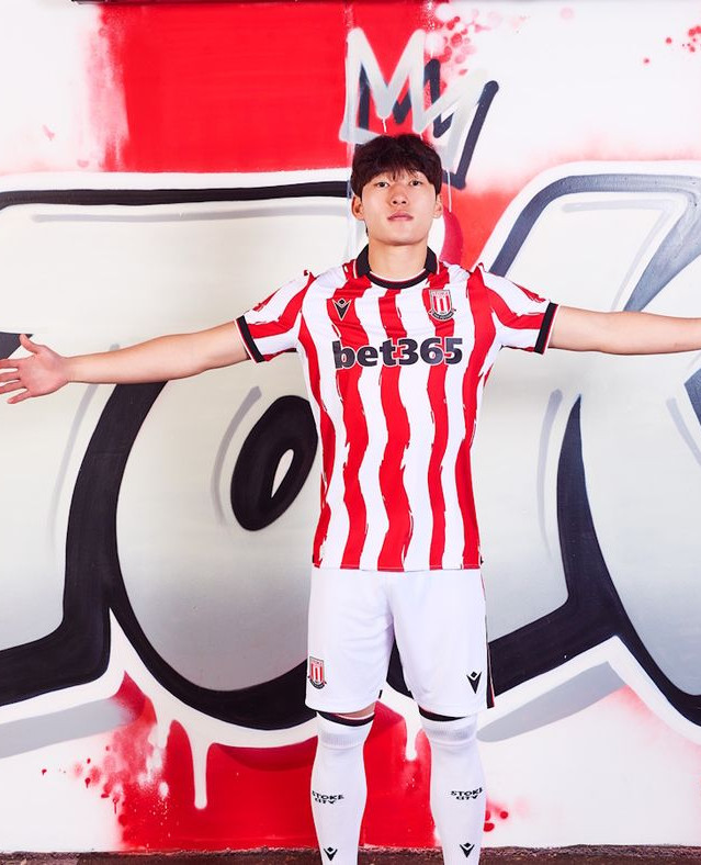 Stoke City voetbalshirts 2025-2026 combinatie van kunst en retro! 