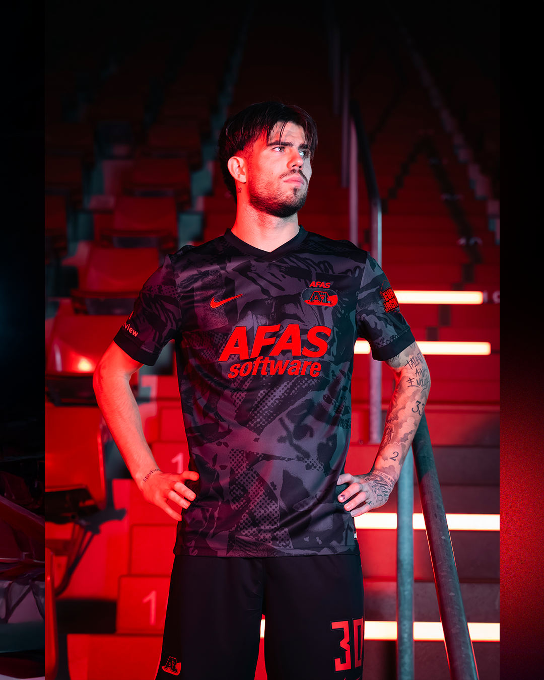 AZ Alkmaar voetbalshirts 2025-2026 geïnspireerd door Zaanstreek en stadion