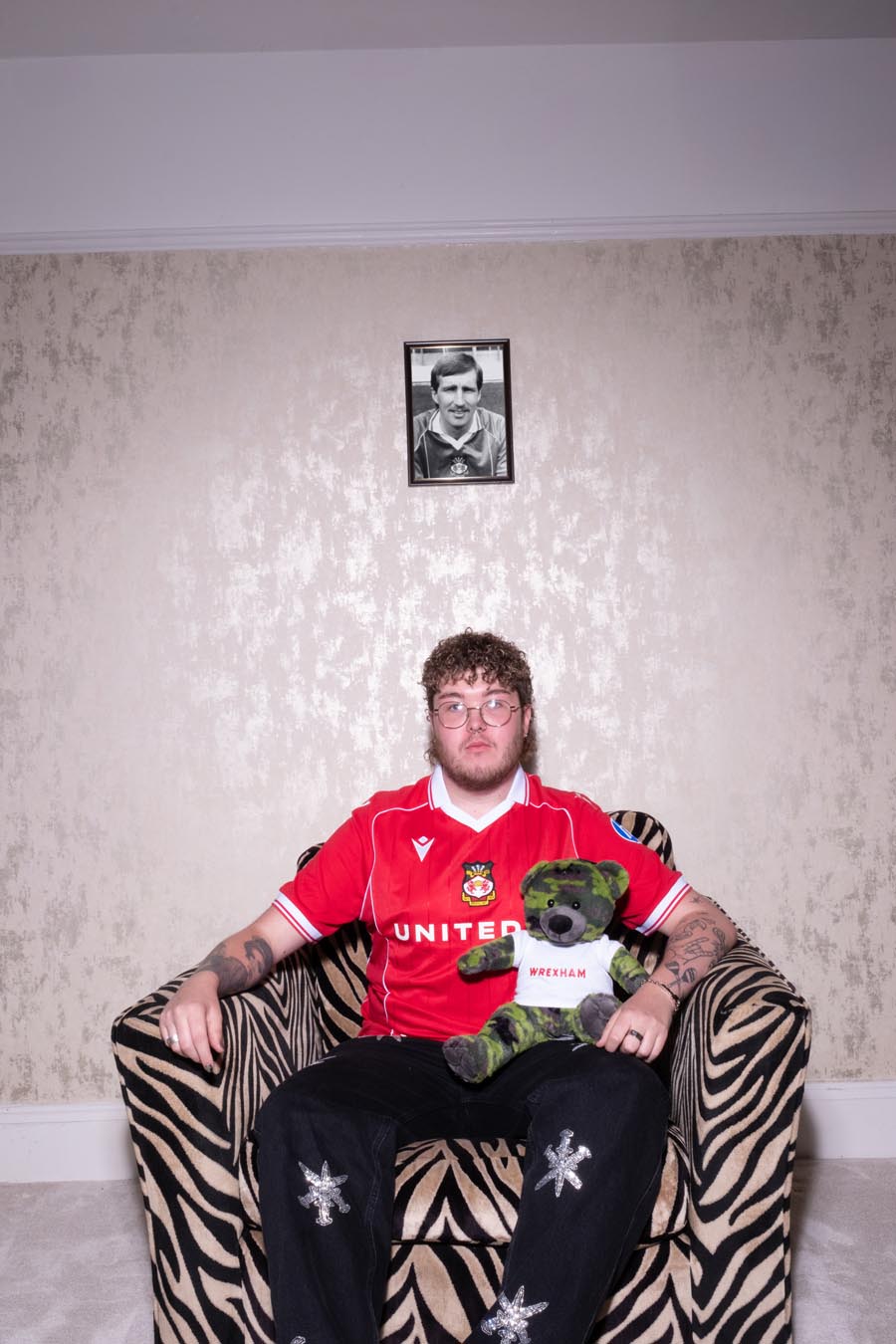 Wrexham AFC voetbalshirts 2025-2026 geïnspireerd door shirts jaren '80, Wales en Patagonië