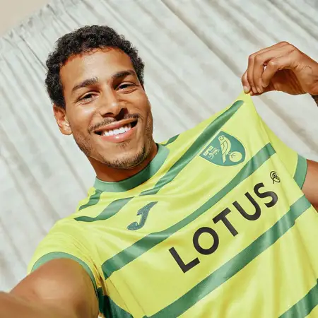 Norwich City voetbalshirts 2023-2024