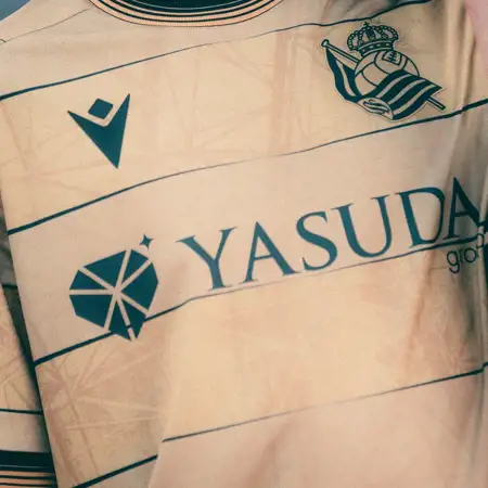 Real Sociedad voetbalshirts 2024-2025 tribuut aan retro shirts en stadion