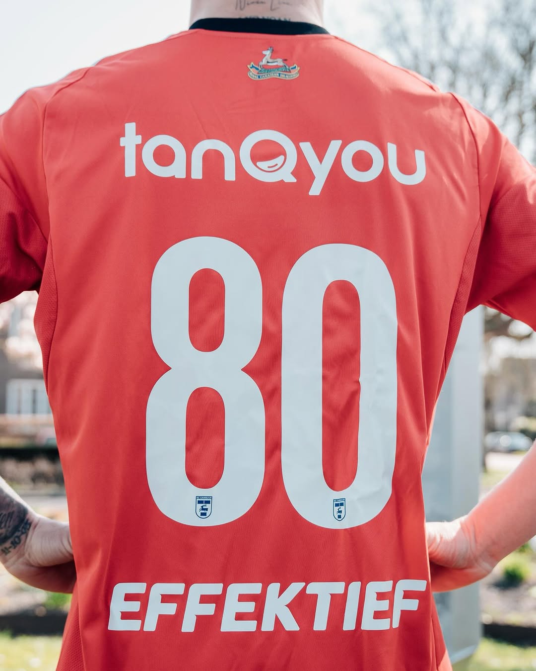 SC Cambuur lanceert voetbalshirt ter ere bevrijding stad 80 jaar geleden