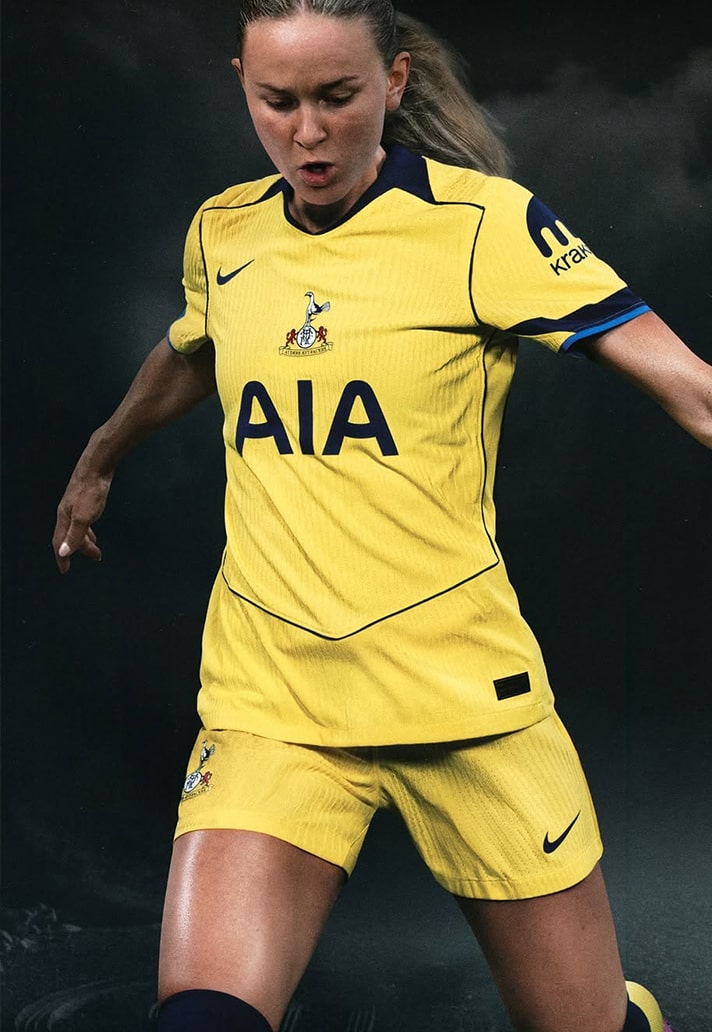 Tottenham Hotspur 3e shirt 2025-2026 heeft ook Total90 template! 