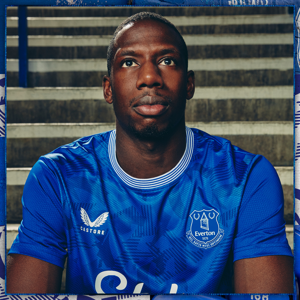 Dit zijn de Everton voetbalshirts 2024-2025 van Castore