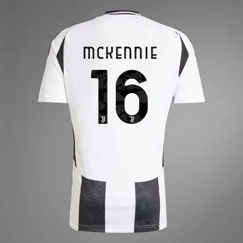 Juventus voetbalshirt McKennie