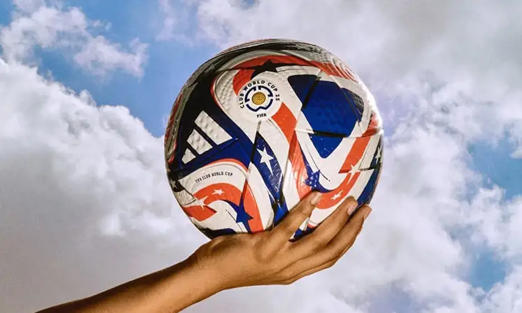 Dit is de officiële adidas wedstrijdbal voor het WK voor clubteams 2025!
