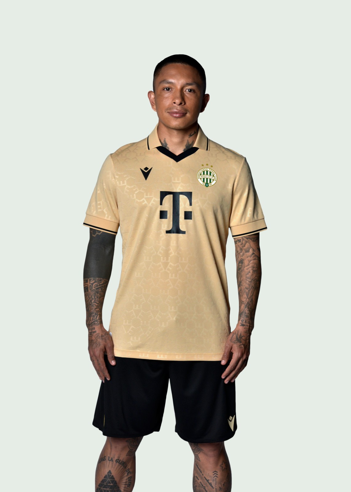 Dit zijn de Ferencvaros voetbalshirts 2024-2025 van Macron