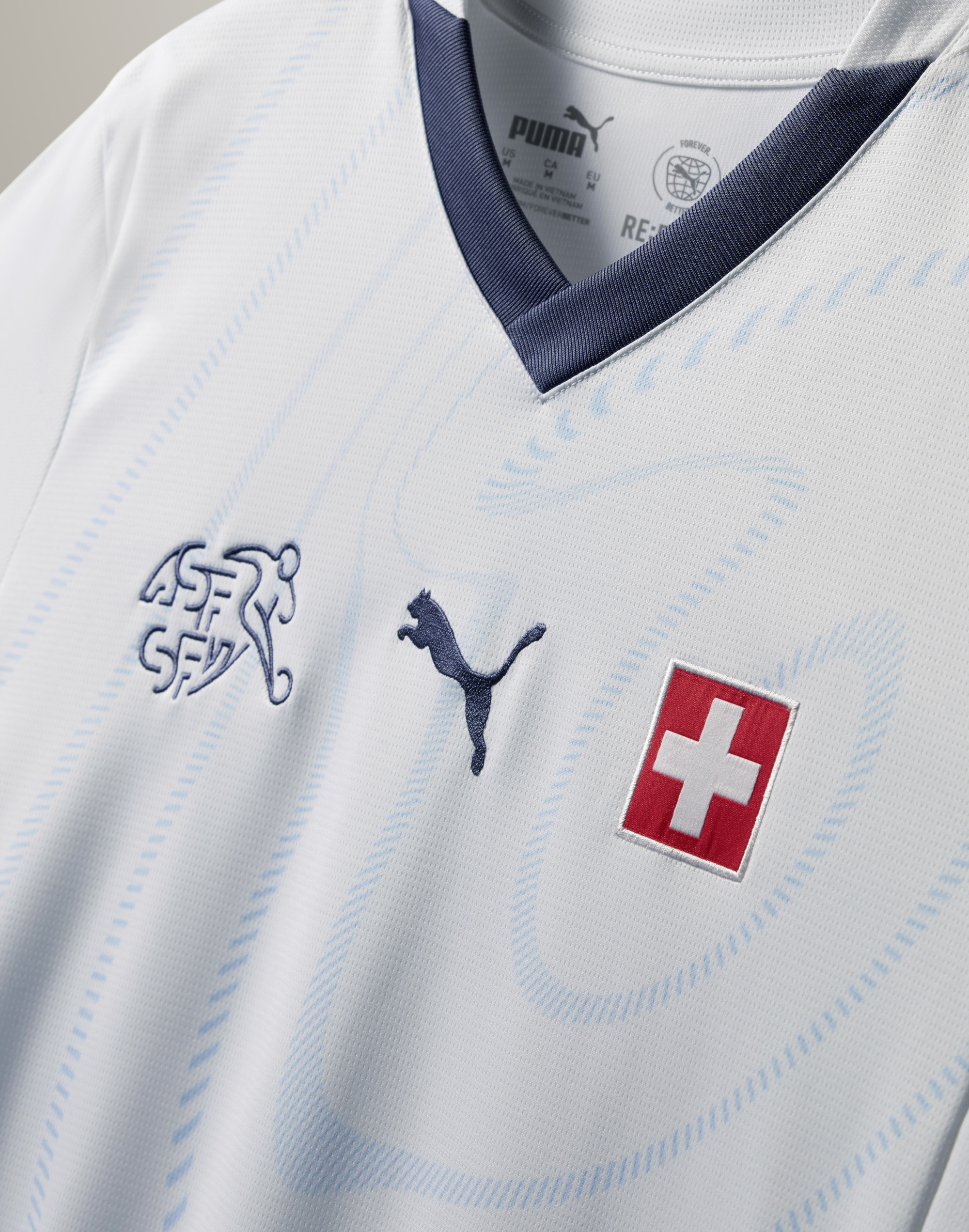 Zwitserland EK 2024 voetbalshirts geïnspireerd door edelweiss en Jungfraujoch