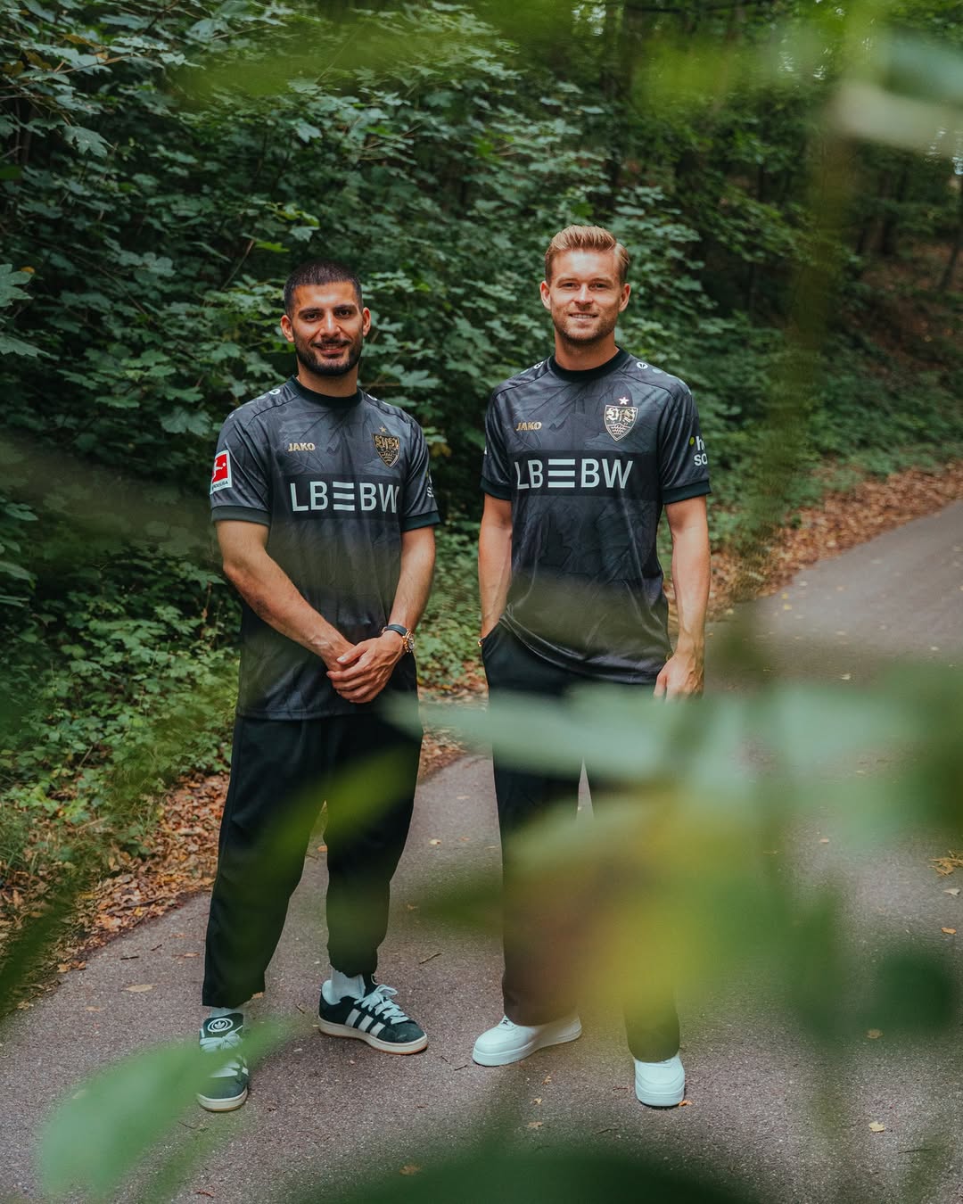 VFB Stuttgart voetbalshirts 2025-2026 bevat speciaal graphic patroon