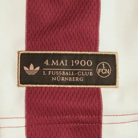 FC Nürnberg en adidas lanceren voetbalshirt ter ere 125 jarig bestaan