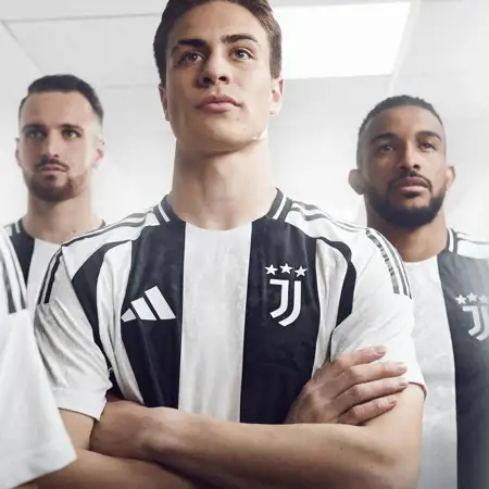 Juventus thuisshirt 2024-2025 geïnspireerd door maanlandschap