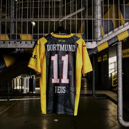 Borussia Dortmund special edition voetbalshirt eert Signal Iduna Park