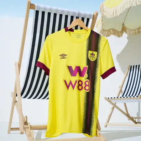 Burnley voetbalshirts 2023-2024