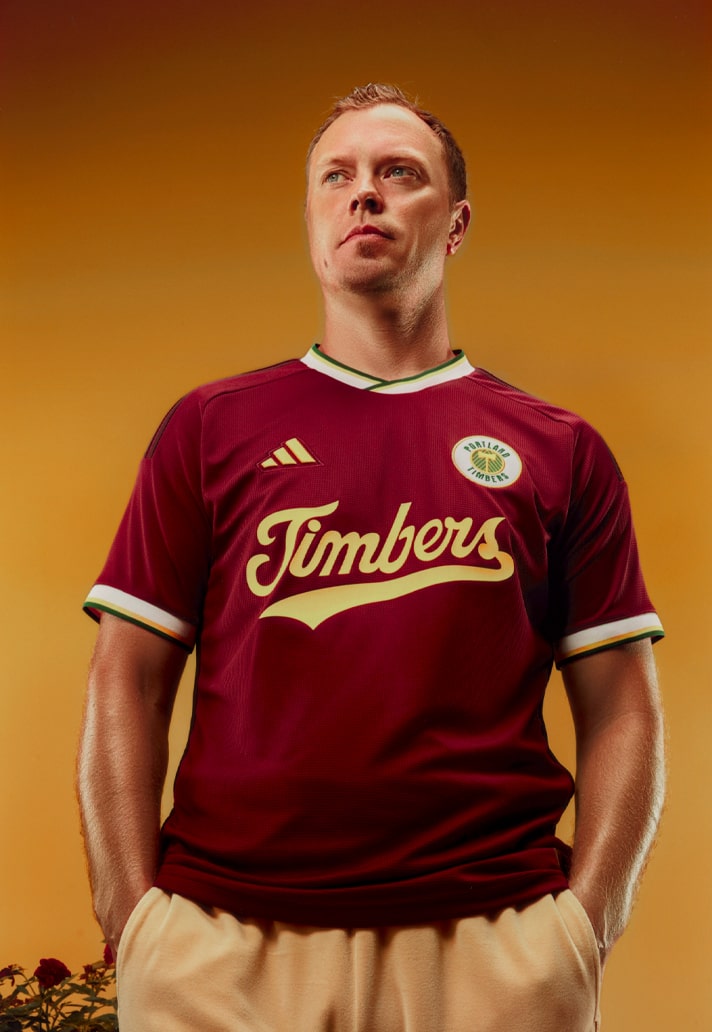 Portland Timbers 3e shirt 2024-2025 ode aan Clive Charles