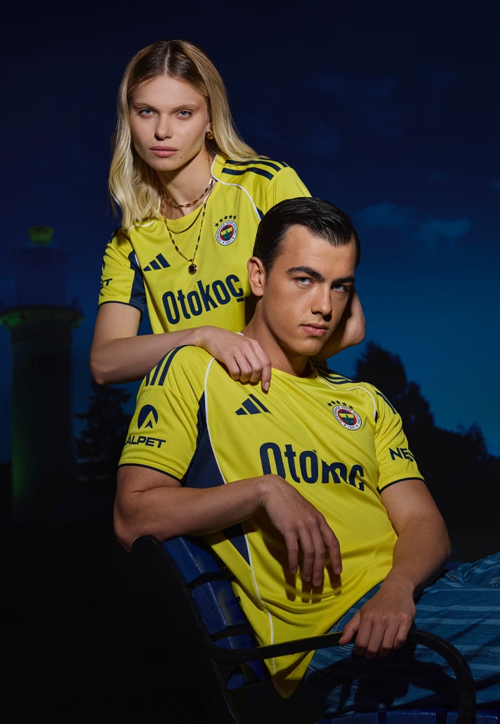 Dit zijn de Fenerbahçe voetbalshirts 2025-2026 van adidas