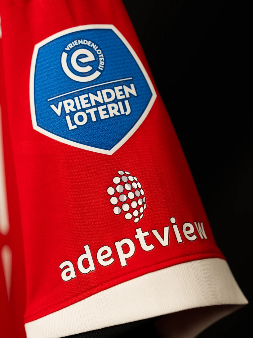 AZ Alkmaar voetbalshirts 2025-2026 geïnspireerd door Zaanstreek en stadion