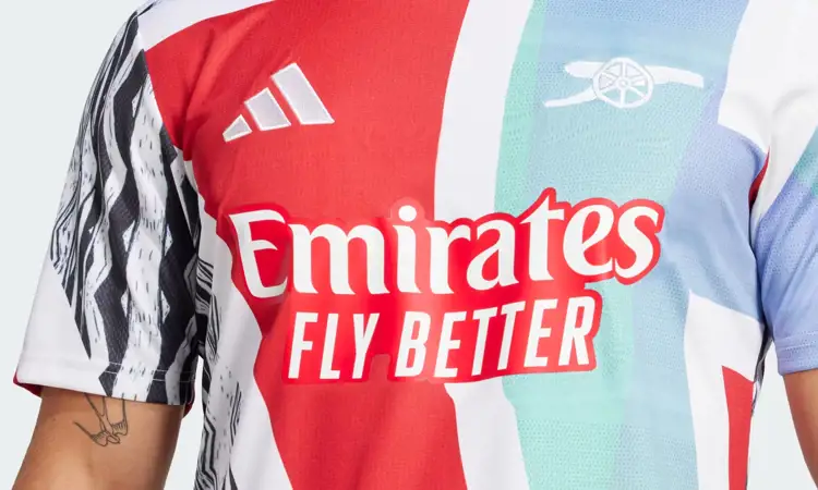 Arsenal warming-up shirt 2025 mix van voetbalshirts dit seizoen