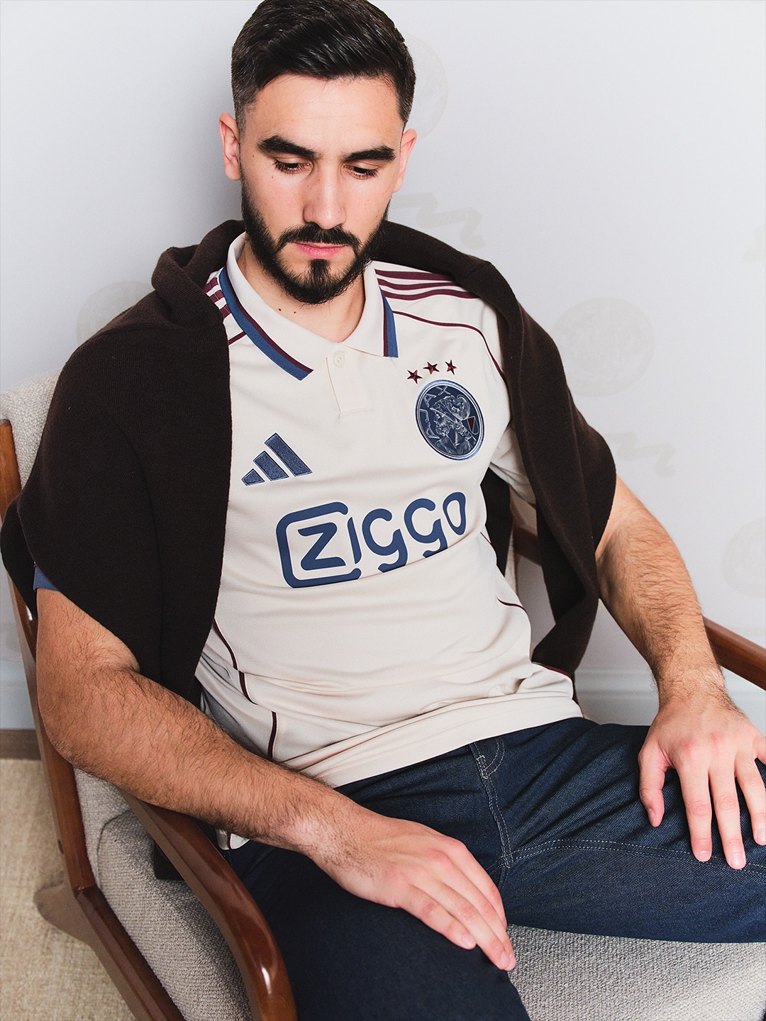 Ajax 3e shirt 2025-2026 geïnspireerd door oudste document Amsterdam