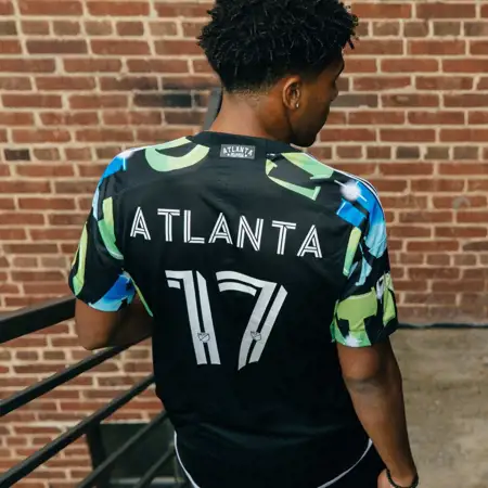 Atlanta United 3e voetbalshirt 2023-2024 eerbetoon aan jaren '90!