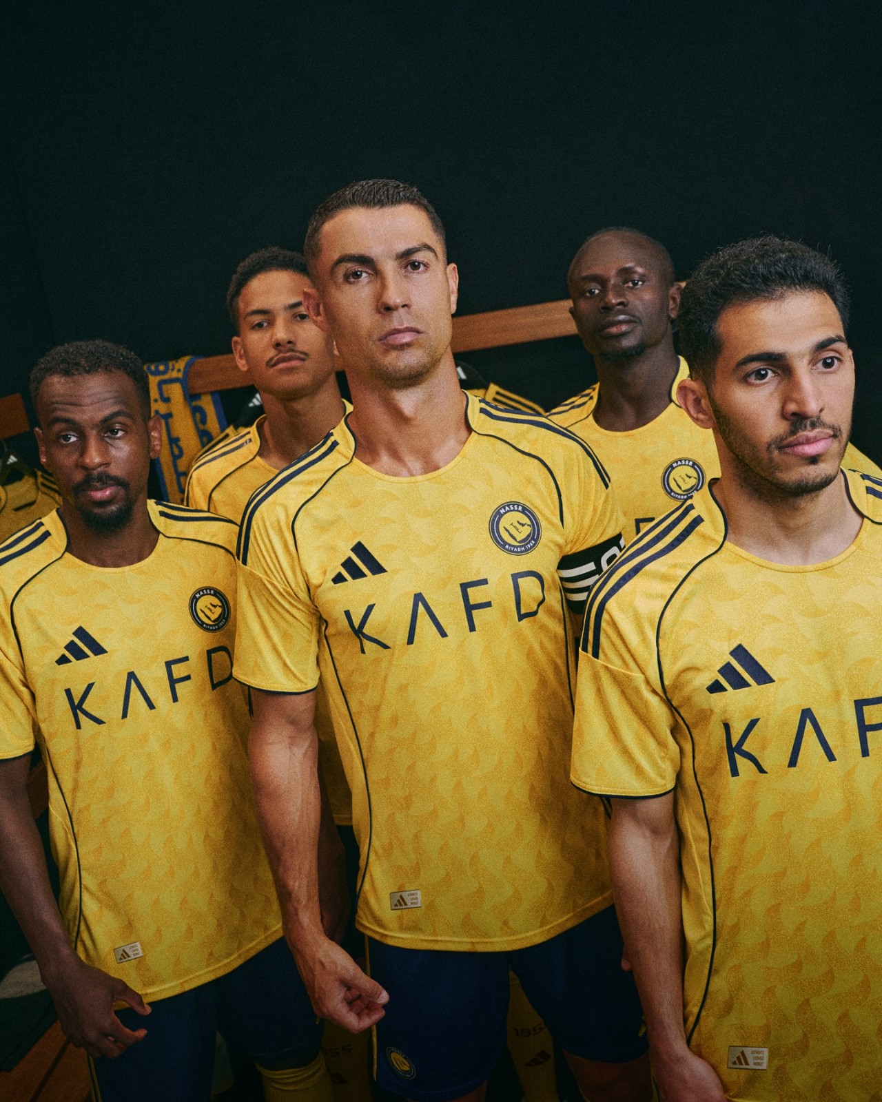 Al-Nassr voetbalshirts 2025-2026 geïnspireerd door zon en sterren boven Riyadh
