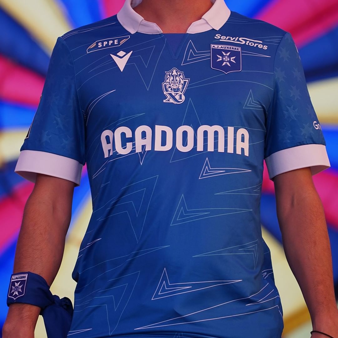 AJ Auxerre voetbalshirts 2023-2024