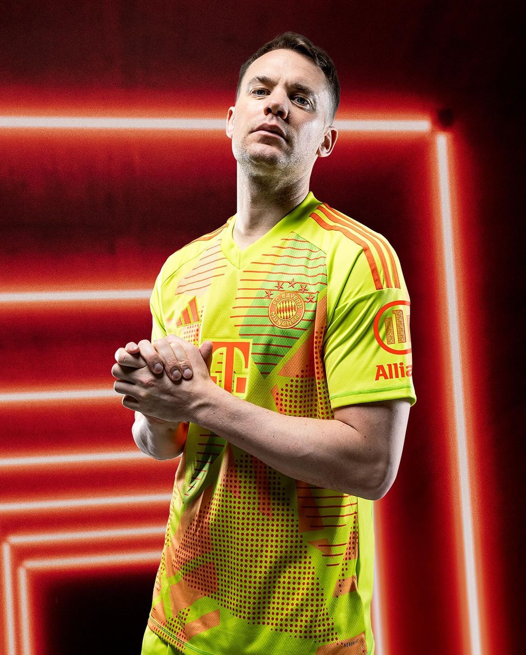 Bayern München keepersshirt 2024-2025 heeft adidas TIRO24 template