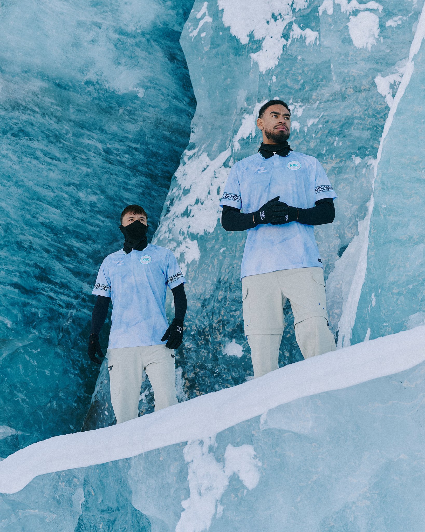 Dit zijn de fascinerende Groenland voetbalshirts 2025-2026 van Hummel