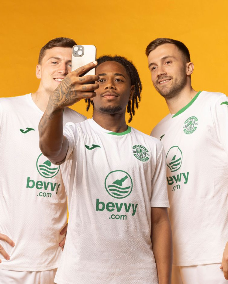 Dit zijn de Hibernian voetbalshirts 2024-2025