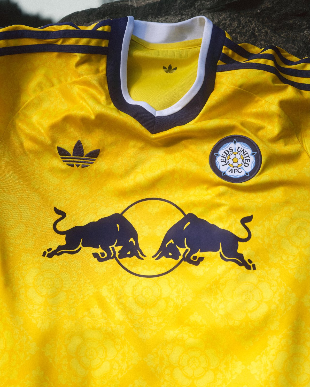 Leeds United uitshirt 2026-2027 ode aan Yorkshire roos