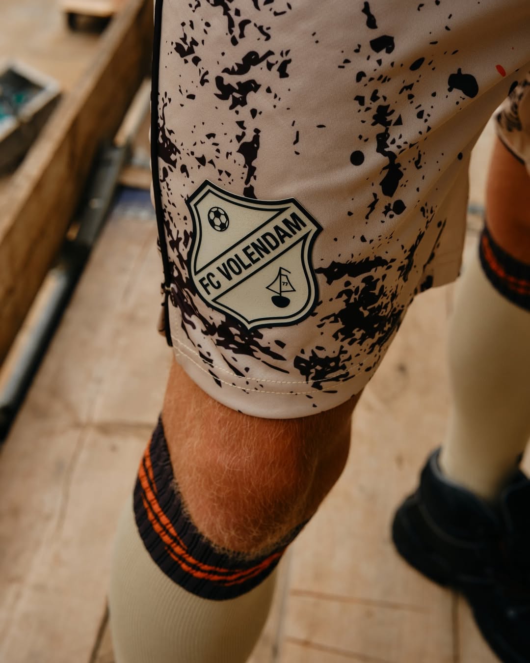 FC Volendam voetbalshirts 2025-2026 geïnspireerd door retro shirt, de bouw en Kermis