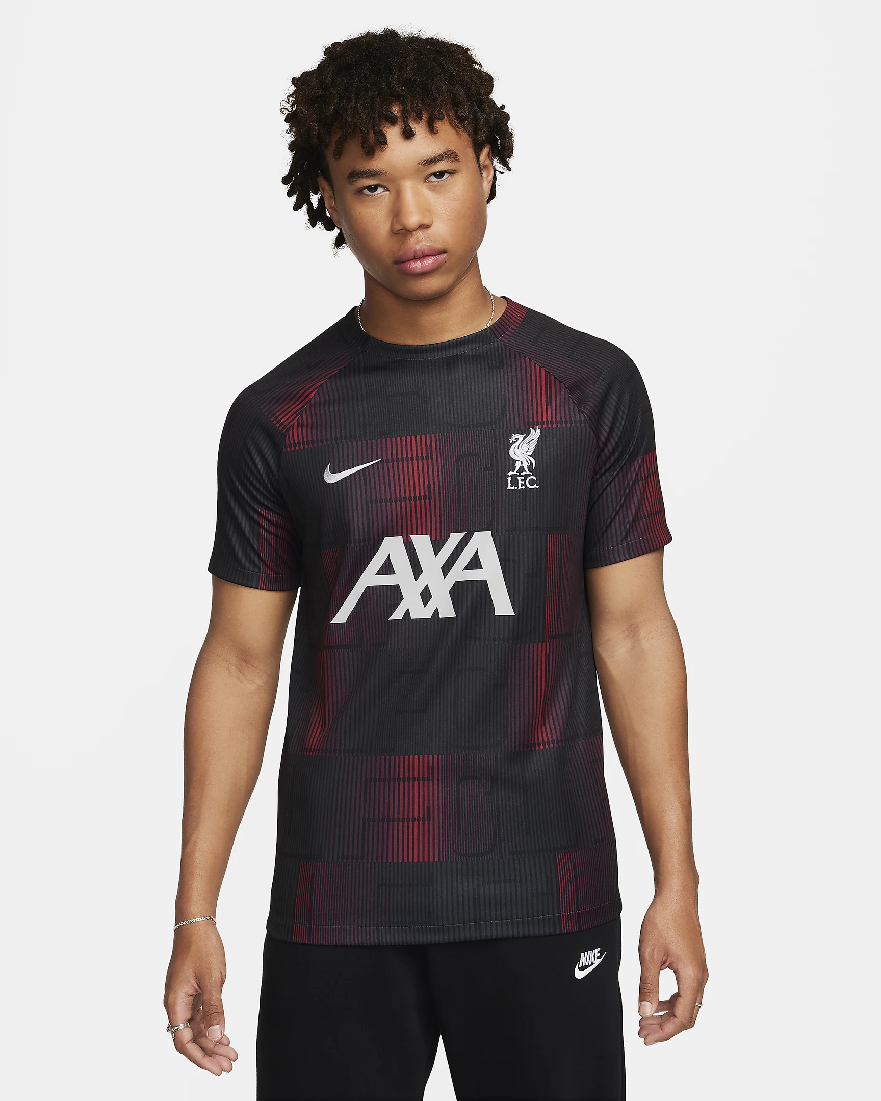 Deze trainingsshirts draagt Liverpool in 2024