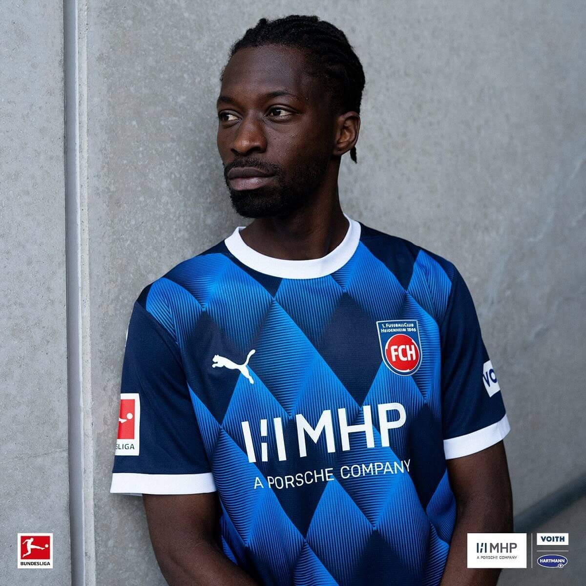 De nieuwe FC Heidenheim voetbalshirts 2024-2025