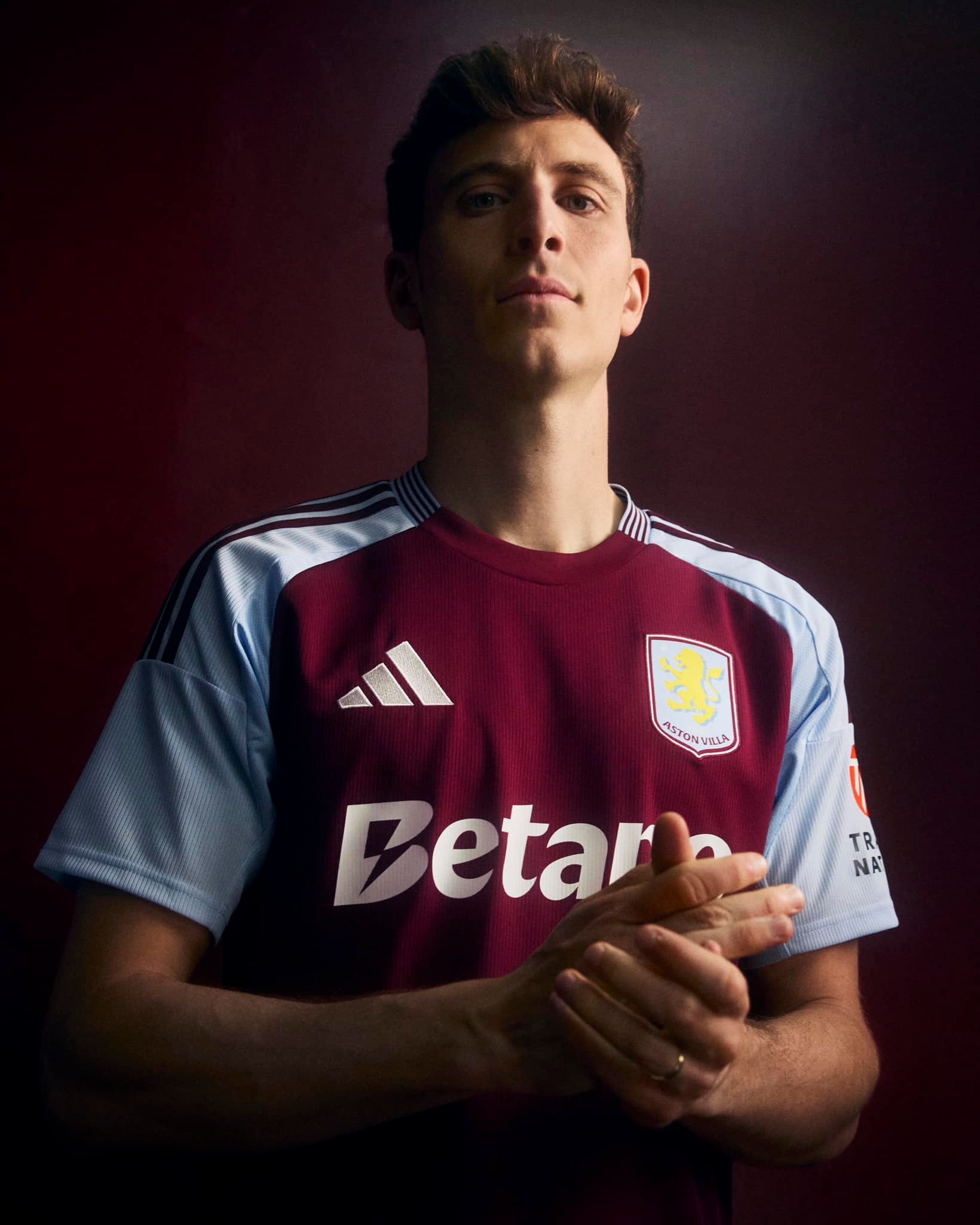 Dit zijn de Aston Villa voetbalshirts 2024-2025 van adidas